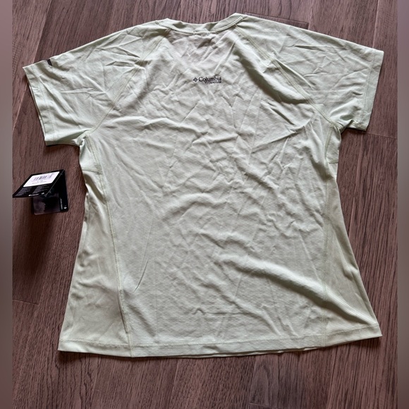 Columbia Women's Cirque River™ Short Sleeve Crew - Picture 9 of 14